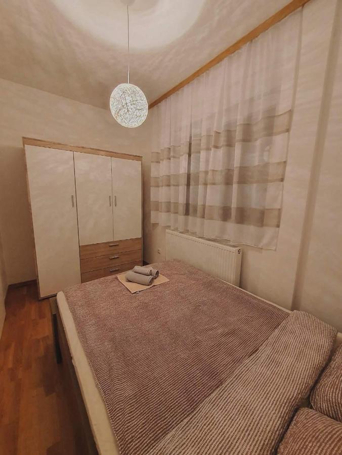 Zara 1 Apartman Bijeljina Esterno foto